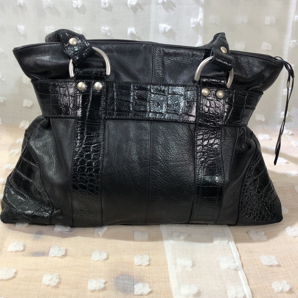 Black Leather Structured Tote Bag - Picture 2 of 11